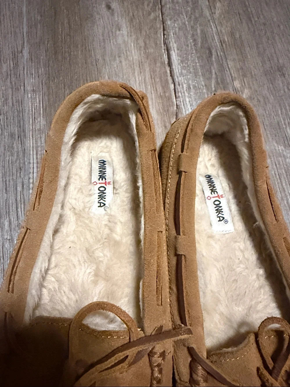 Minnetonka Kids Tan Suede Moccasin Slippers with Faux Fur